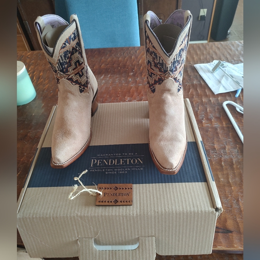 Pendleton women's Broadmoor Western Boots